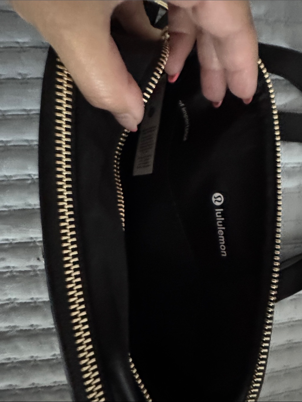 lululemon athletica Black Adjustable Crossbody Messenger Bag-never used - Picture 3 of 4